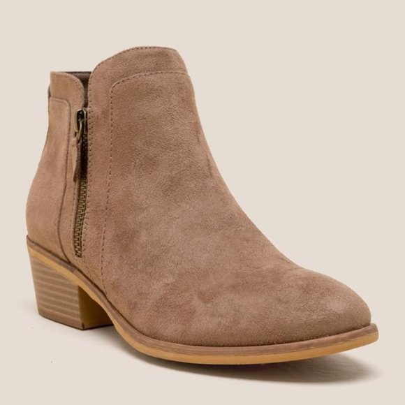 mia joslyn ankle boot